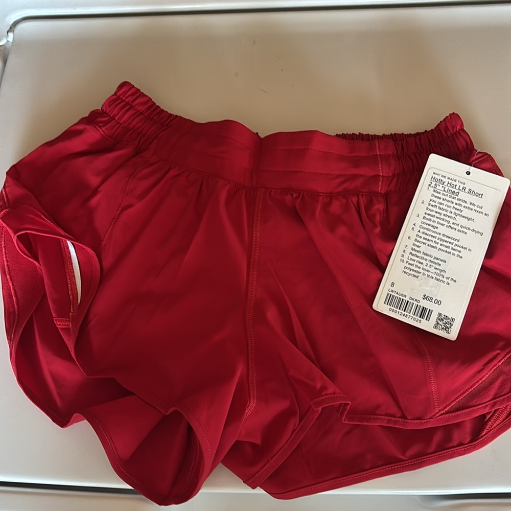 Lululemon Athletica Hotty hot LR 2.5” Dark Red Shorts